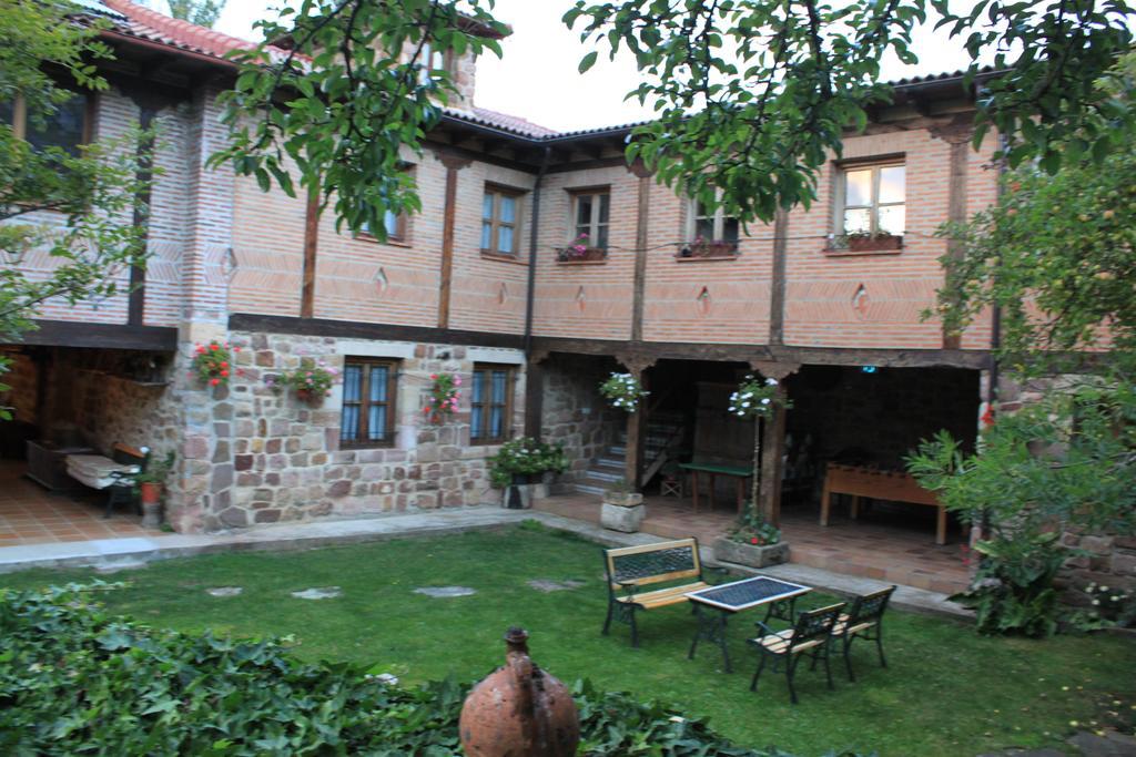 Casa Entrenidos Guest House Mudá Eksteriør bilde